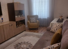 Satılır Ceyhun Həsənov küçəsi