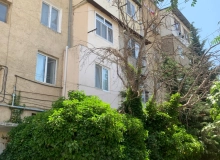 Satılır Şərifzadə küçəsi