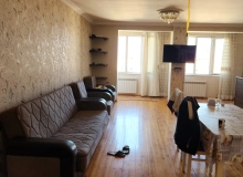 Satılır Əsəd Əhmədov küçəsi