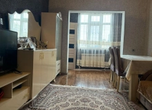 Satılır Abdulla Rəhimov küçəsi