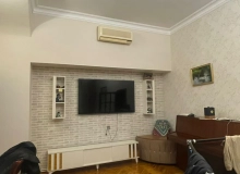 Satılır E.Quliyev küçəsi