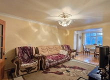 Satılır Şərifzadə küçəsi