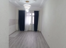 Satılır M.Ə.Rəsulzadə küçəsi