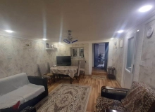 Satılır D. Bünyadzadə küçəsi