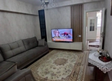 Satılır Nərimanov, Məmməd Araz küçəsi