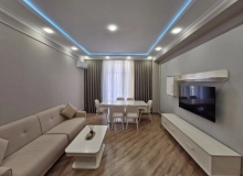 Satılır Cəfər Xəndan küçəsi