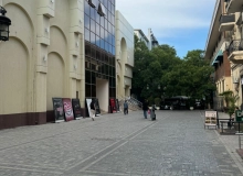 Satılır Xaqani küçəsi