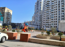 Satılır H.Əliyev küçəsi