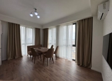 Satılır Müstəqillik küçəsi