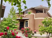 Buzovna qəsəbəsi Aida Park, Albalı marketin yanı