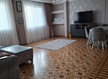 Satılır Əsəd Əhmədov küçəsi