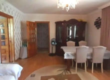 Ü.Əkbərov küçəsi