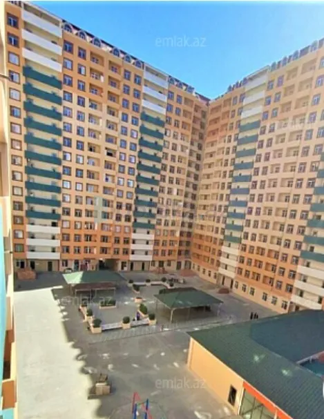 Lütfüzadə küçəsi.