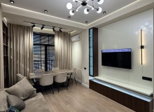 Satılır Həsənoğlu küçəsi