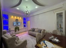 Müstəqillik küçəsi