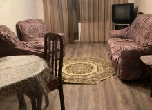 Gənclik metrostansiyası, Kaveriçkin küçəsi