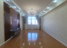 Satılır Nəsrəddin Tusi küçəsi