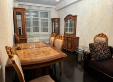 Satılır Neapol Dairəsi