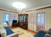 Satılır Nəsrəddin Tusi küçəsi