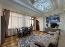 Satılır Həmzə Babaşov küçəsi