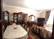 28 may metrosu, Qarabağ küçəsi