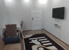 Satılır Abbas Qurbanov küçəsi