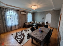 Satılır Nazim Əsədov küçəsi