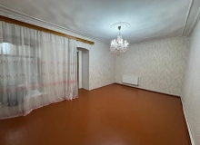 Satılır B.Serdarov küçəsi